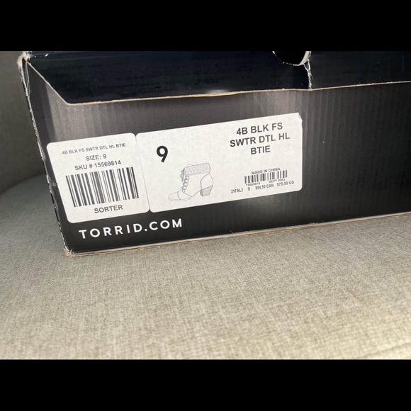 Torrid Boots 👢 - Picture 3 of 4
